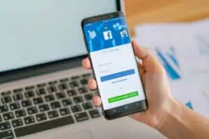 Boost publication Facebook ou campagne Facebook Ads